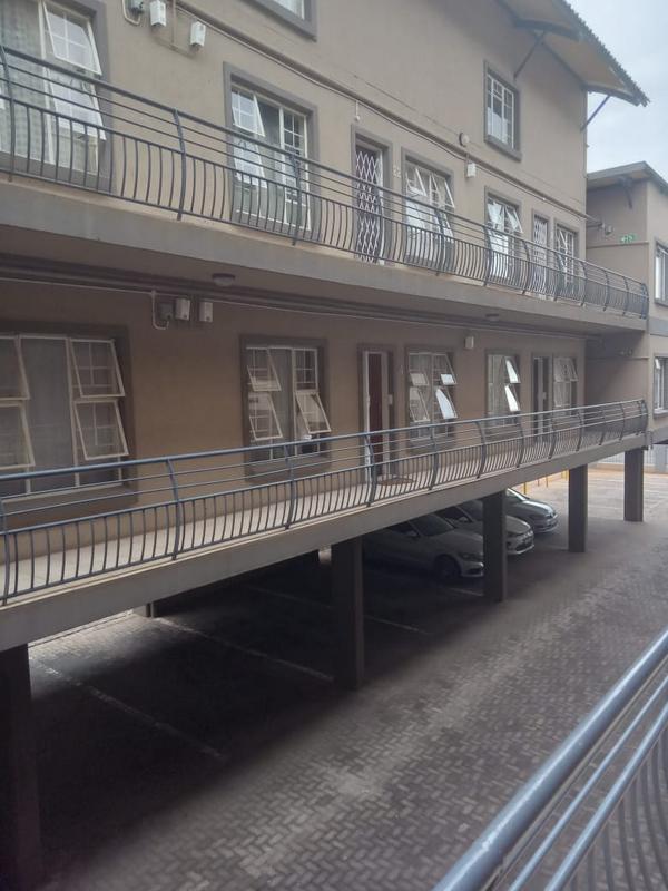 1 Bedroom Property for Sale in Rustenburg Central North West